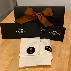 Coach triangle gift box set